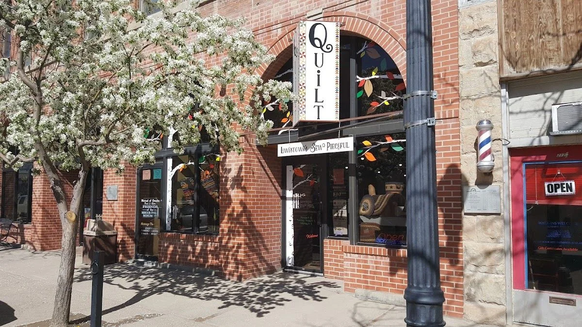 Lewistown's Sew Pieceful