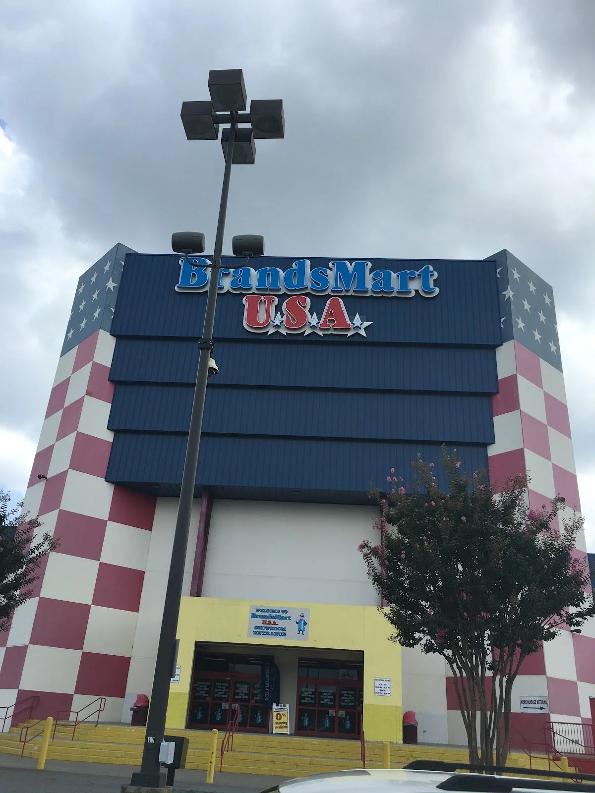 BrandsMart USA