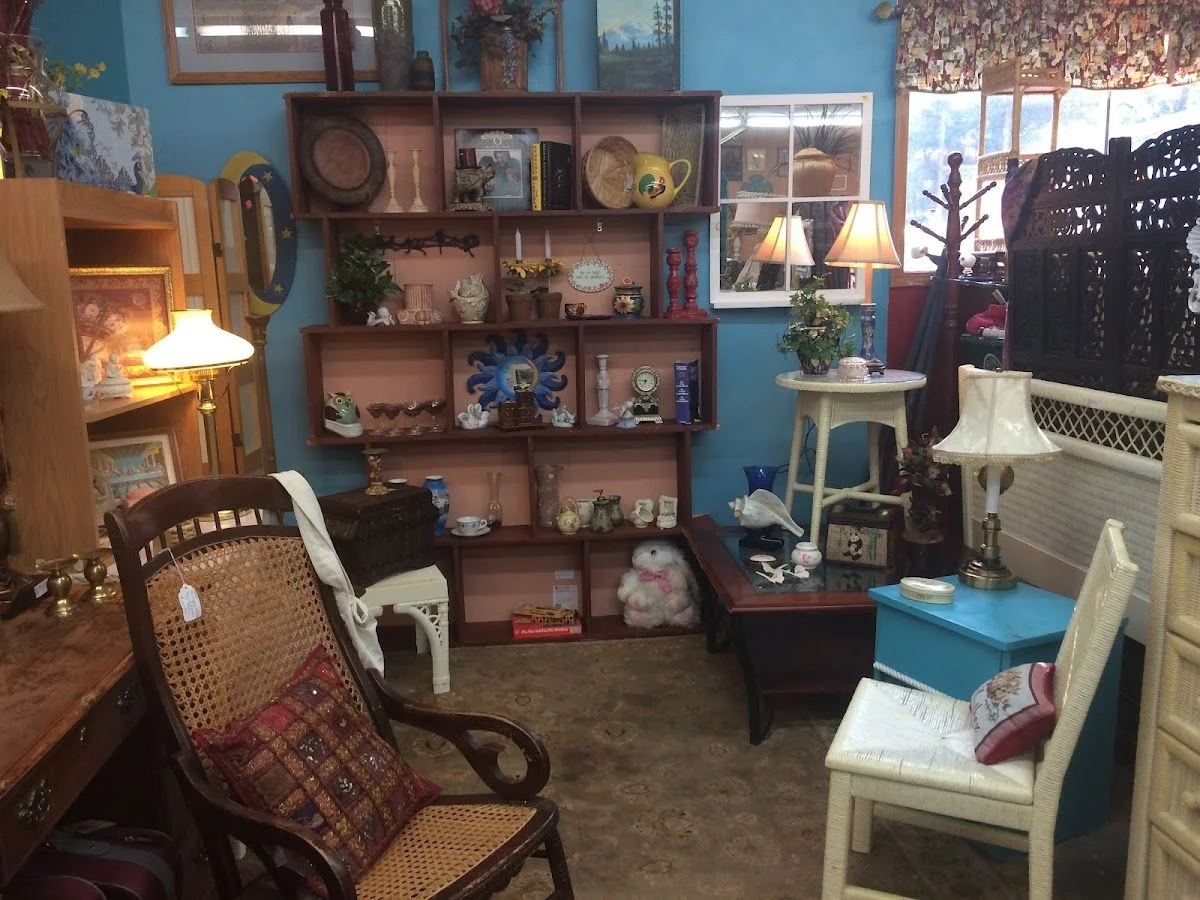 Broken Arrow Antiques & Rock Shoppe