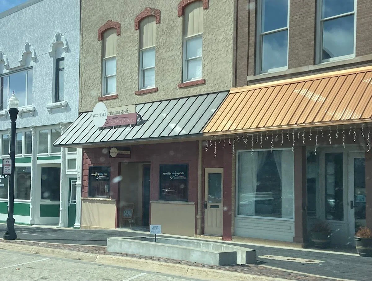 Moonlight Stitching Studio & Sisters Retreat