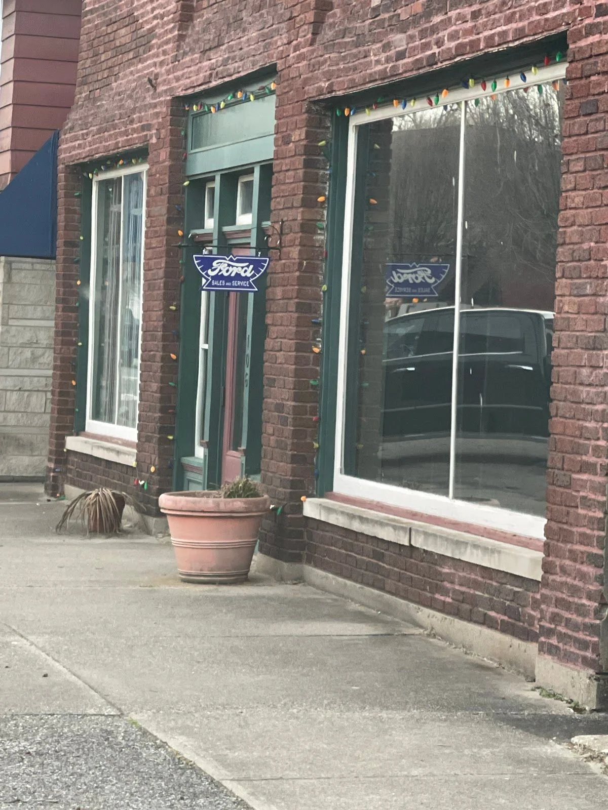 Cardinal Quilts and Fabric