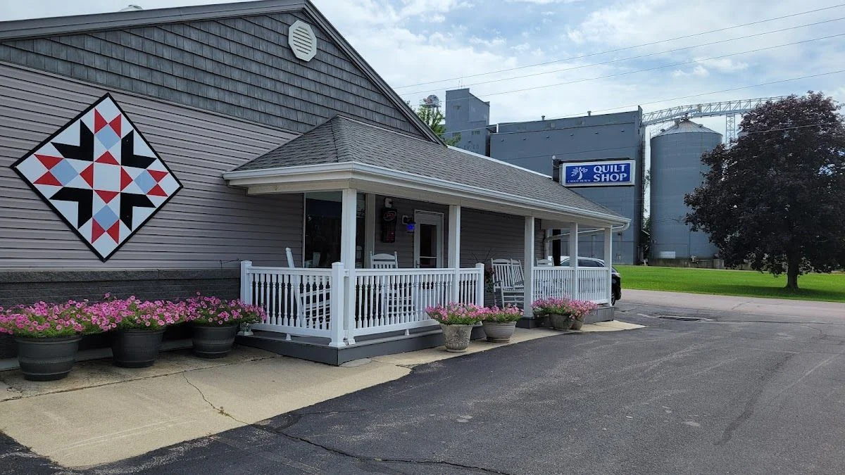 Calico Hutch Quilt Shop