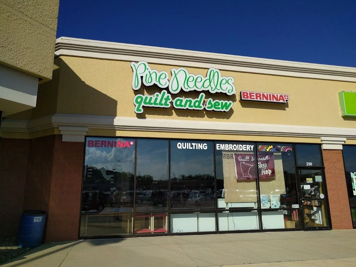 Pine Needles Quilt & Sew