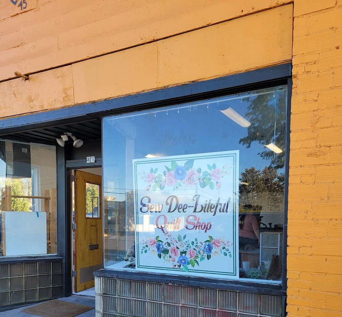 Sew Dee-Liteful Quilt Shop