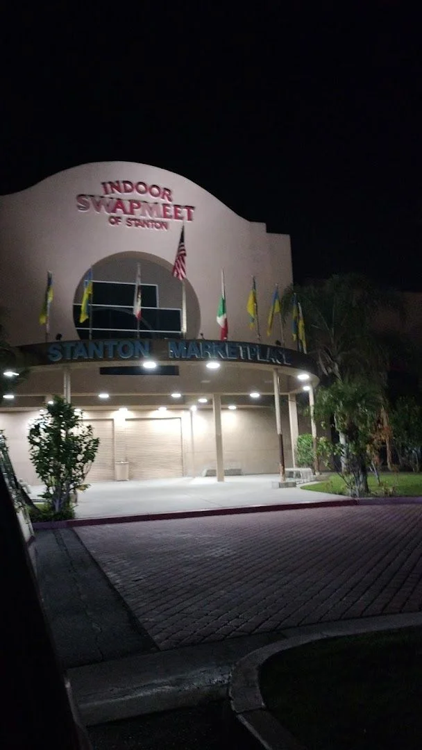 Fabric Outlet & Crafts