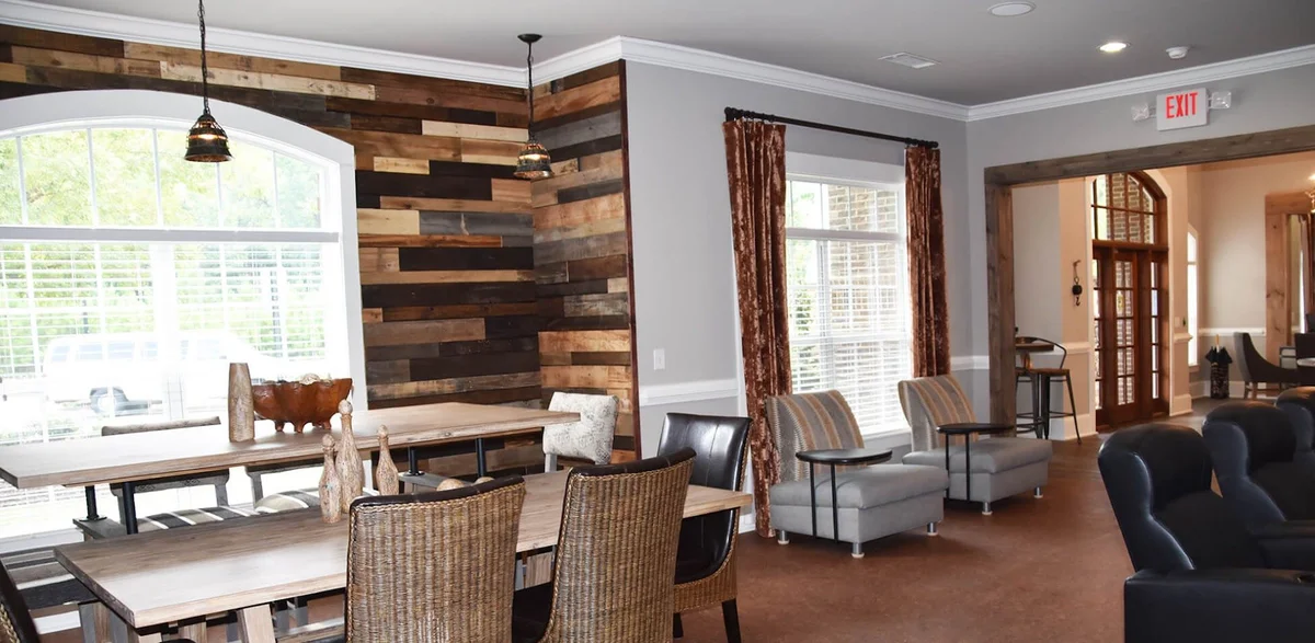 Bob's Upholstery and Decorating Center