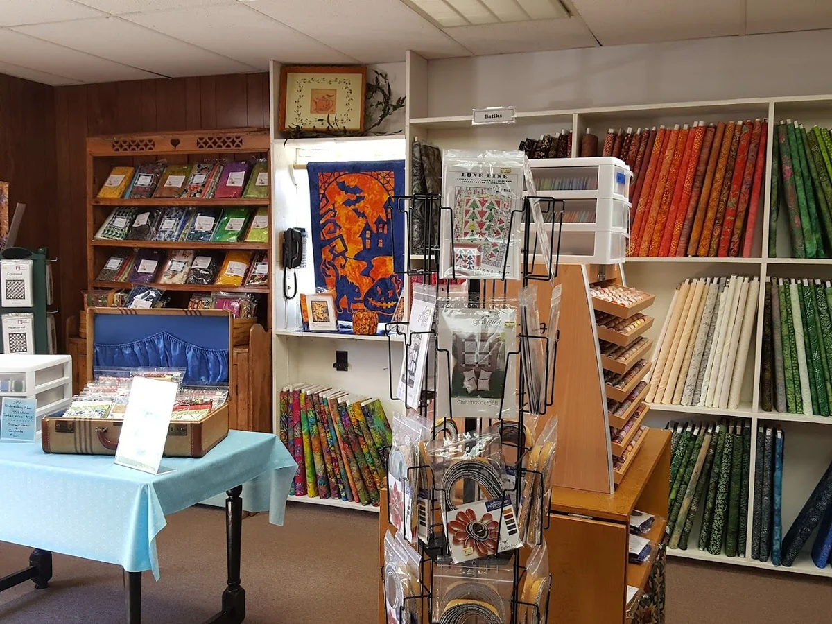 Simply Stashing Fabric & Quilts