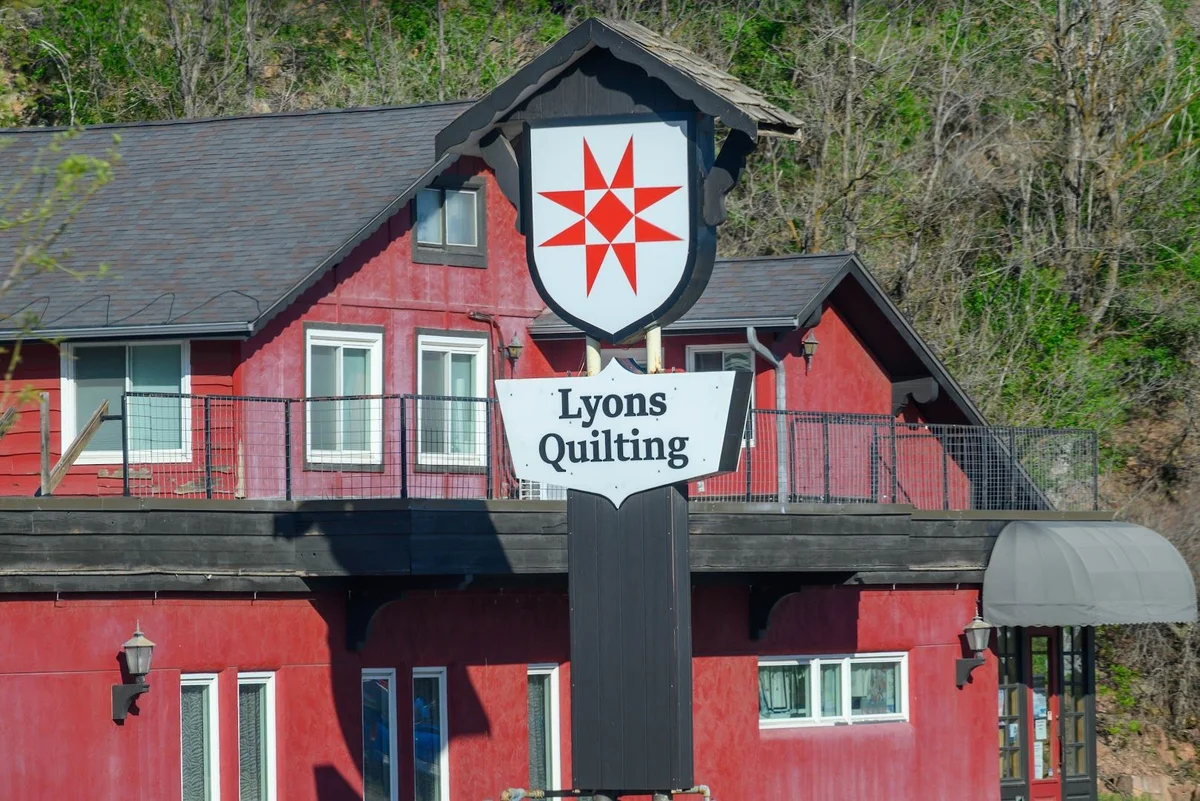 Lyons Quilting