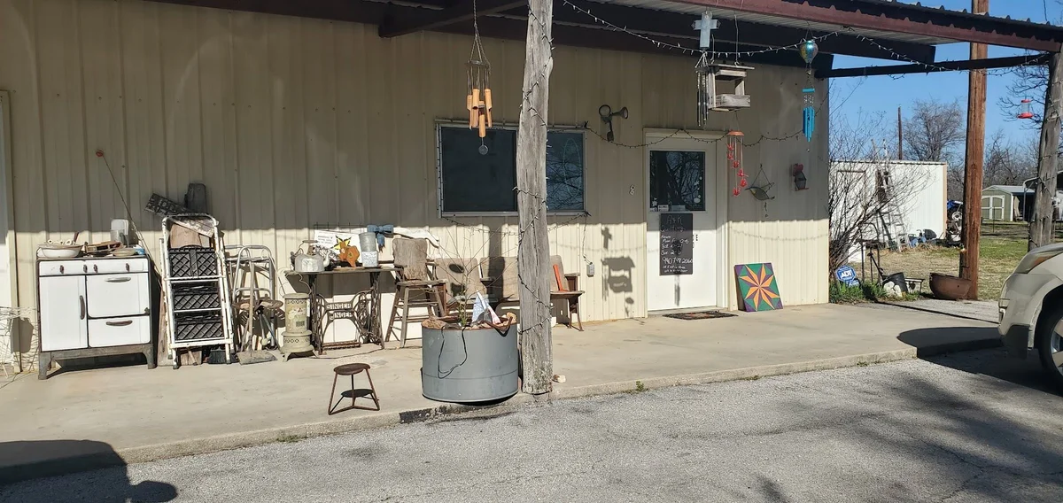 A & K Quilting & Fabric