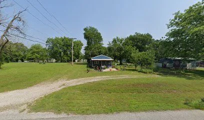 Bella's Quilts and Boutique