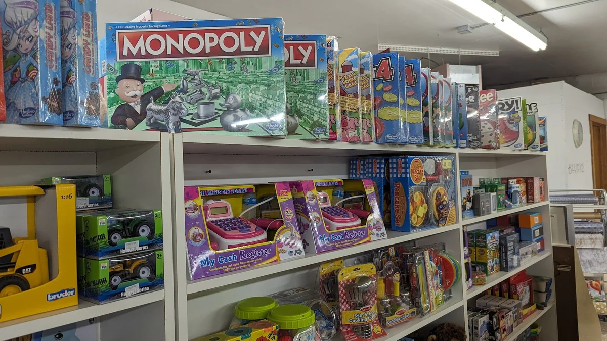 Homespun Flowers & Fabrics