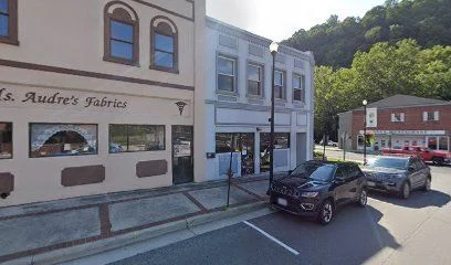 Ms Audres Fabric-n-Fellowship