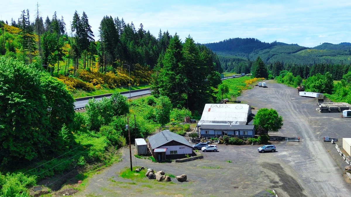 Dee-Dee's Quilts & Fabric