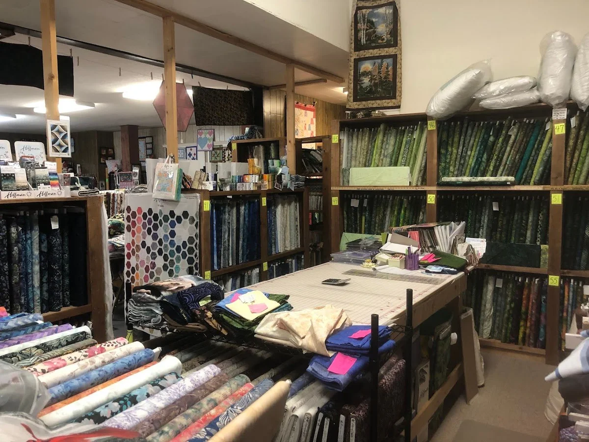 Diana's Quilts-N-Things