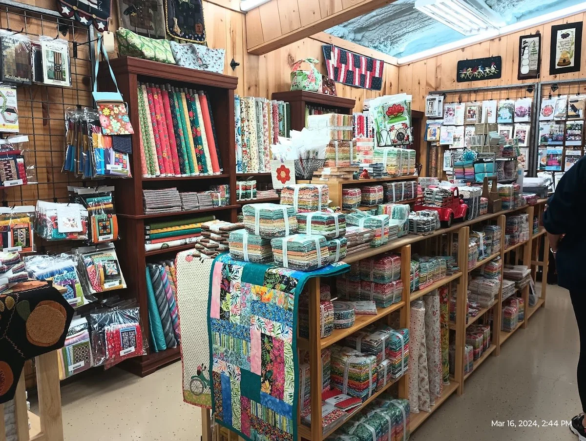 Prairie Moon Primitives