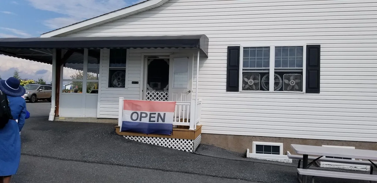 Riehl's Quilts & Crafts