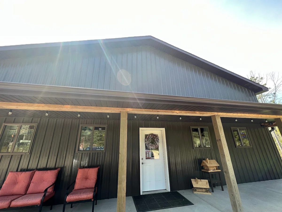 Pieces Of Thyme Quilt Shop