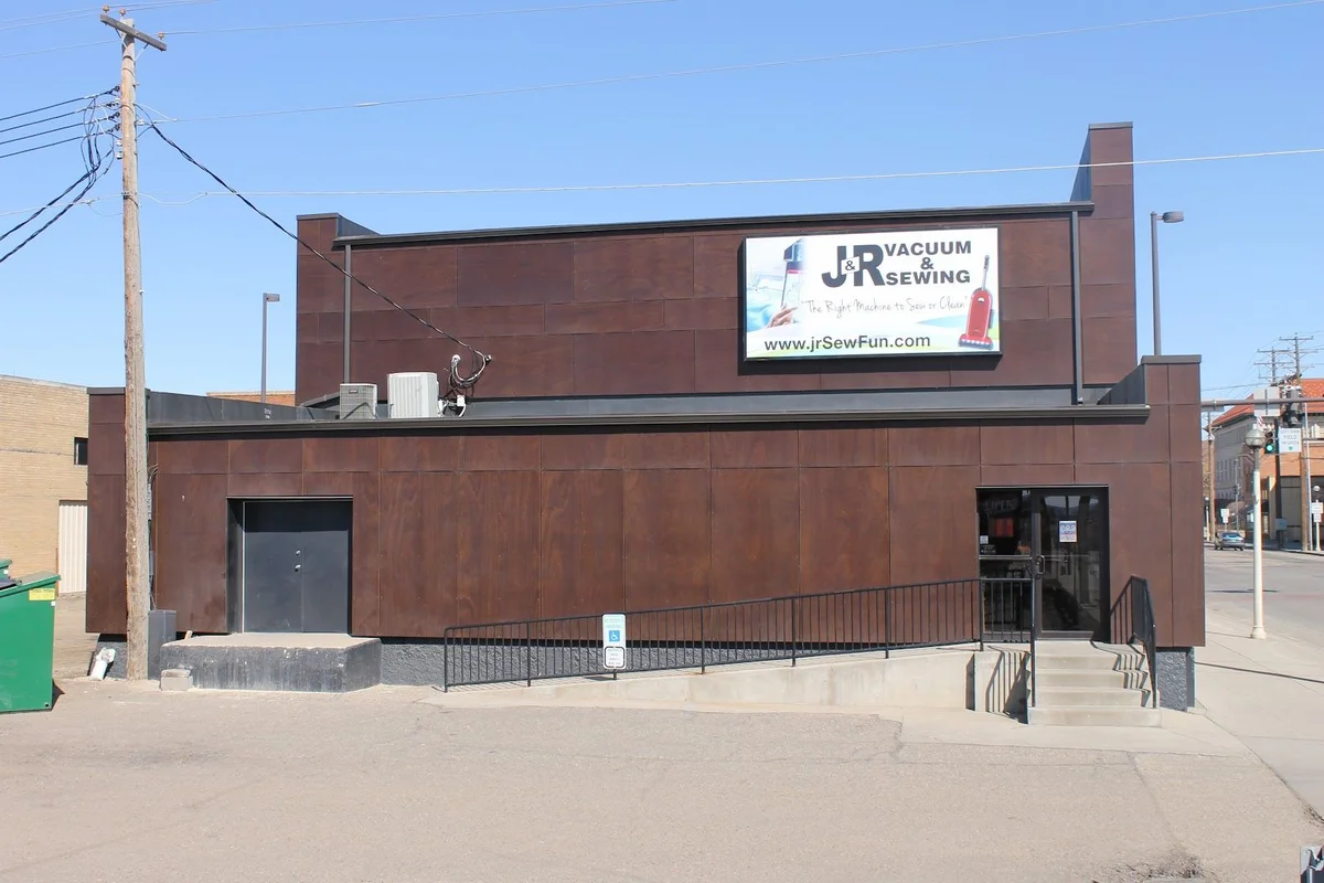 J & R Vacuum & Sewing