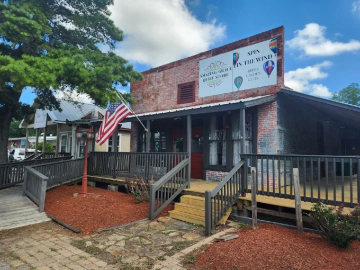 Amazing Grace Quilt Store