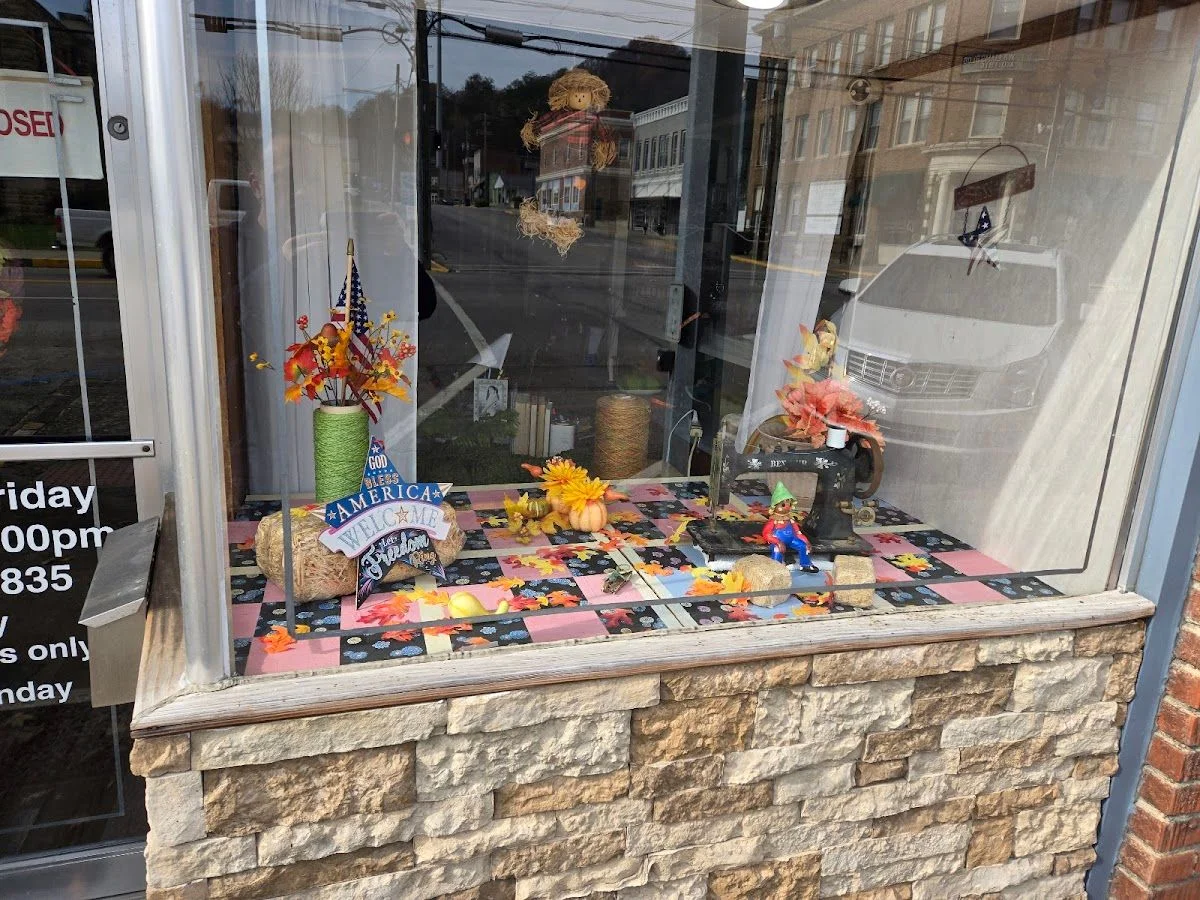 L & W Sewing Basket Fabric Shp