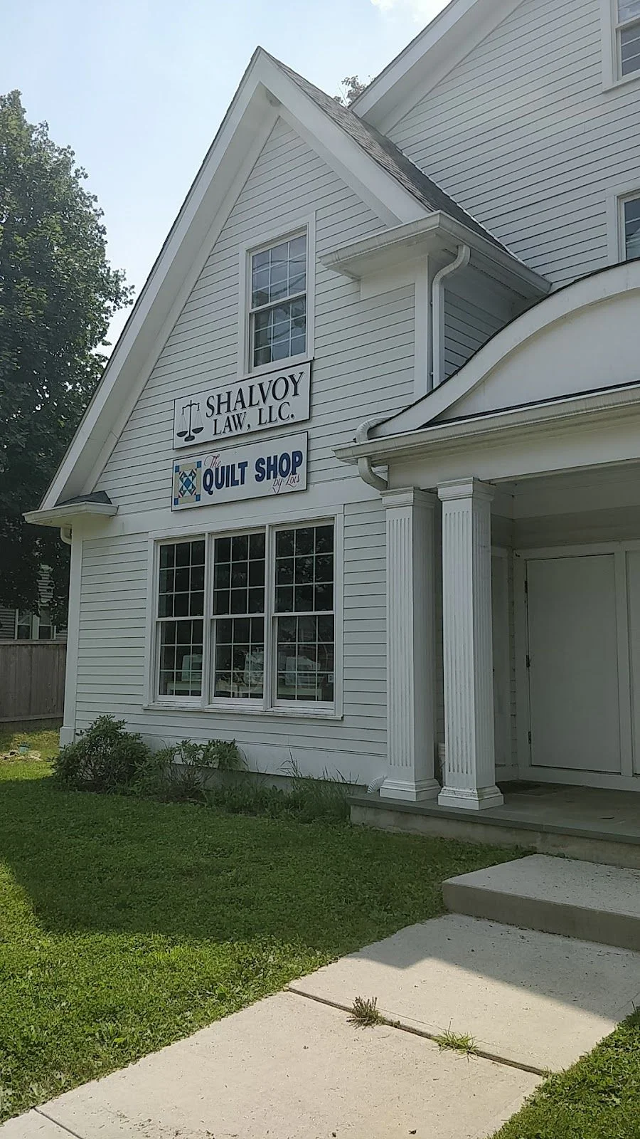 The Quilt Shop By Lois